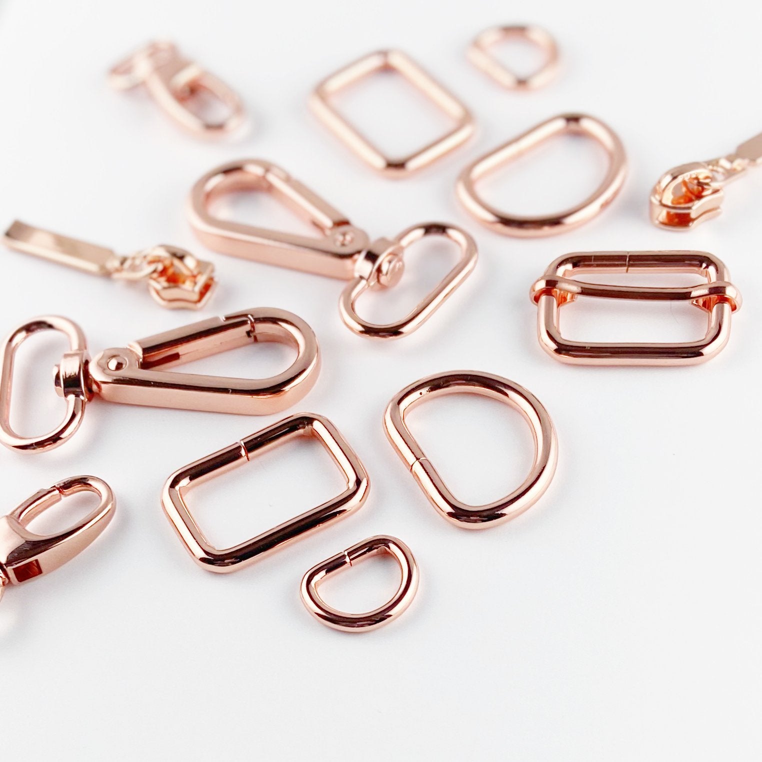 Set of D Rings and Swivel Hooks in Black, Rose Gold, Gold, Silver